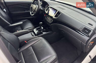 Внедорожник / Кроссовер Honda Pilot 2017 в 