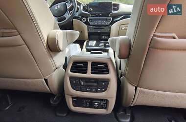 Внедорожник / Кроссовер Honda Pilot 2021 в 