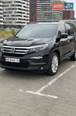Внедорожник / Кроссовер Honda Pilot 2018 в 