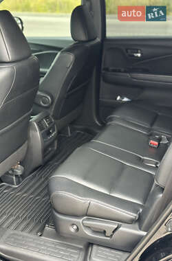 Внедорожник / Кроссовер Honda Pilot 2018 в 
