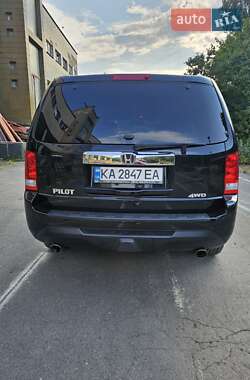 Позашляховик / Кросовер Honda Pilot 2012 в 