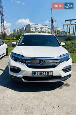 Внедорожник / Кроссовер Honda Pilot 2018 в 