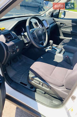 Внедорожник / Кроссовер Honda Pilot 2018 в 