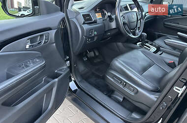 Внедорожник / Кроссовер Honda Pilot 2017 в 