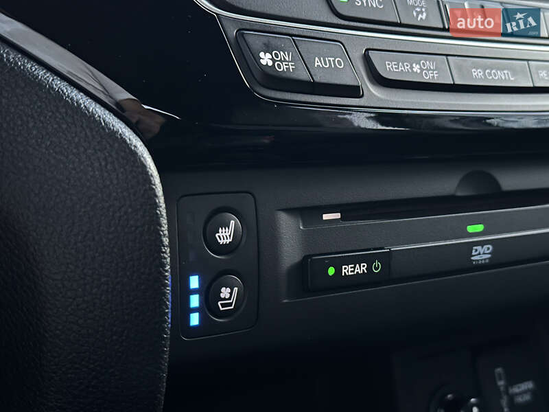 Внедорожник / Кроссовер Honda Pilot 2017 в Киеве