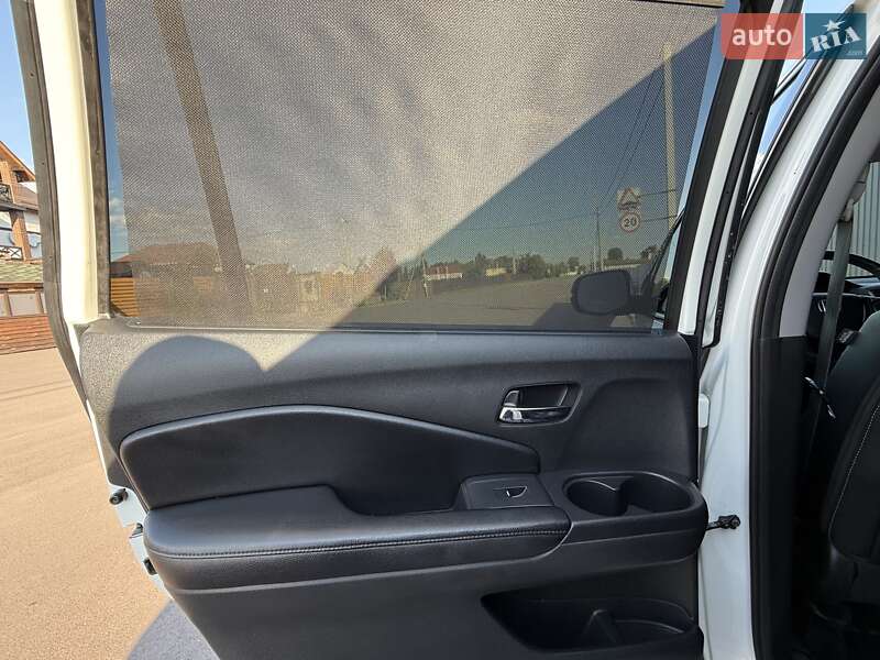 Внедорожник / Кроссовер Honda Pilot 2017 в Киеве фото 63 Внедорожник / Кроссовер Honda Pilot 2017 в Киеве