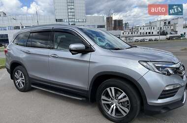 Позашляховик / Кросовер Honda Pilot 2017 в Києві