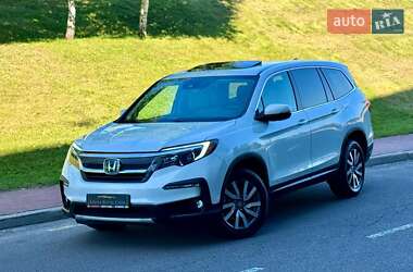 Внедорожник / Кроссовер Honda Pilot 2021 в 
