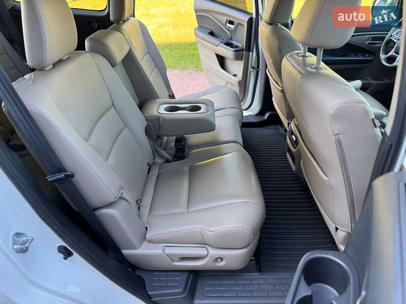 Позашляховик / Кросовер Honda Pilot 2021 в Києві фото 24 Позашляховик / Кросовер Honda Pilot 2021 в Києві
