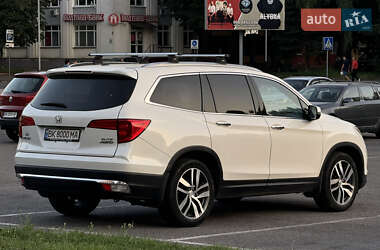 Внедорожник / Кроссовер Honda Pilot 2016 в 