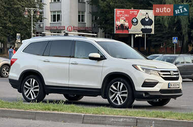 Внедорожник / Кроссовер Honda Pilot 2016 в 