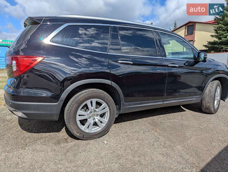 Внедорожник / Кроссовер Honda Pilot 2017 в Виннице