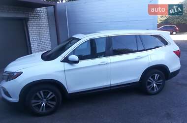 Внедорожник / Кроссовер Honda Pilot 2018 в 