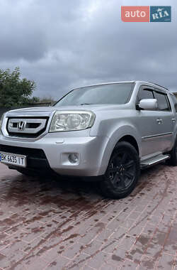Внедорожник / Кроссовер Honda Pilot 2008 в Сарнах
