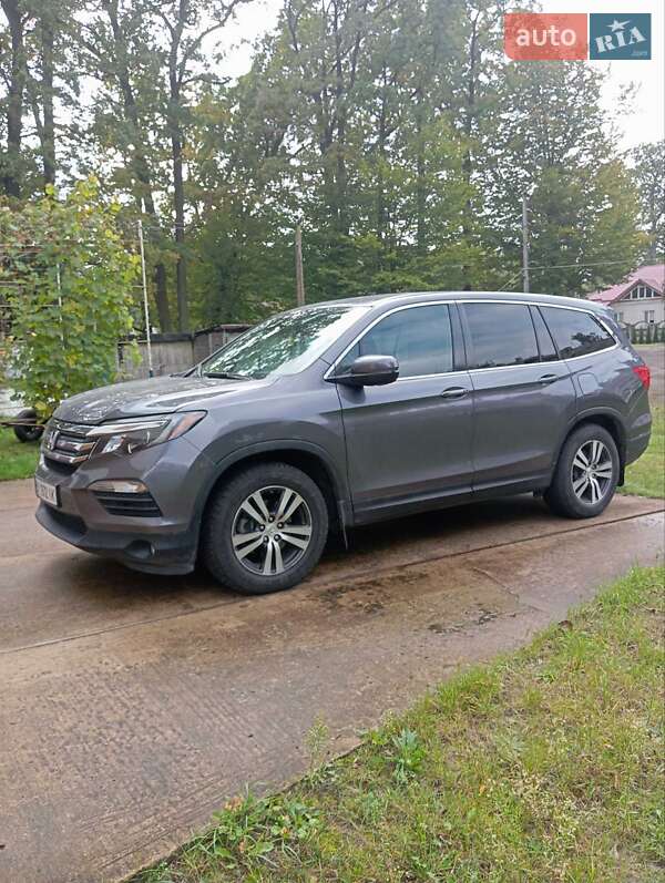 Внедорожник / Кроссовер Honda Pilot 2016 в Ровно