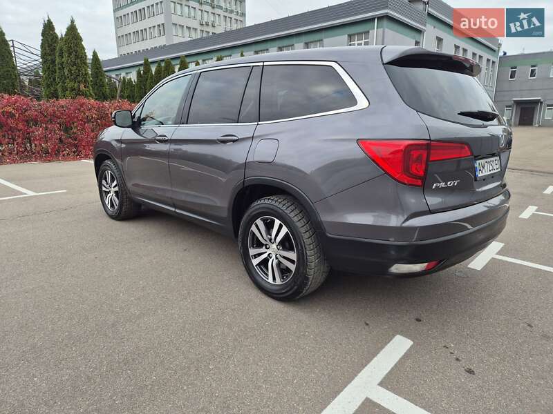 Внедорожник / Кроссовер Honda Pilot 2018 в Киеве