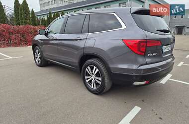 Позашляховик / Кросовер Honda Pilot 2018 в  фото 8 Позашляховик / Кросовер Honda Pilot 2018 в