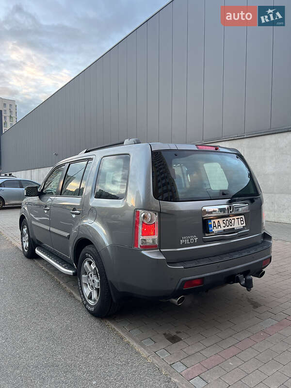 Внедорожник / Кроссовер Honda Pilot 2008 в Вишневом фото 7 Внедорожник / Кроссовер Honda Pilot 2008 в Вишневом