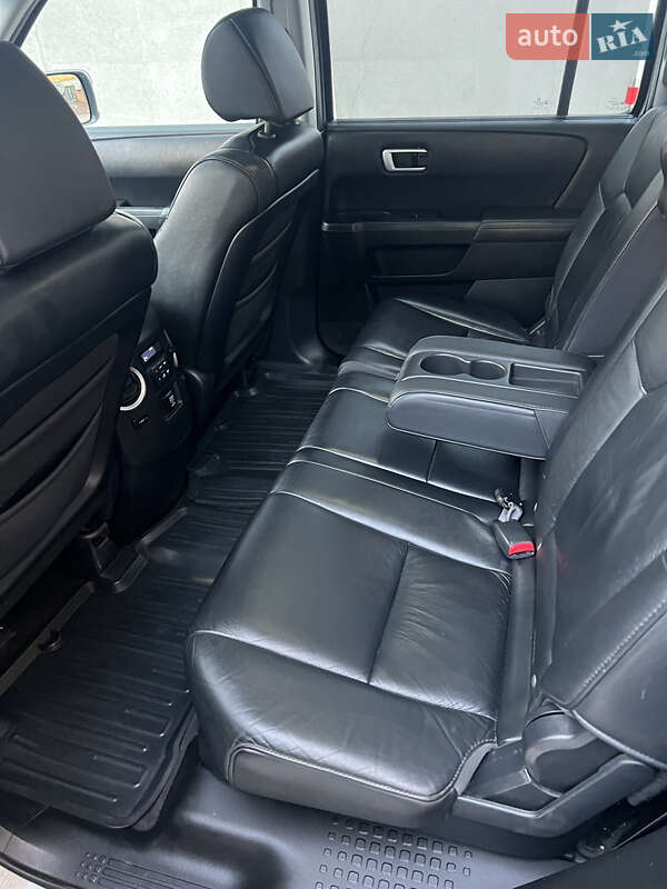 Внедорожник / Кроссовер Honda Pilot 2008 в Вишневом фото 13 Внедорожник / Кроссовер Honda Pilot 2008 в Вишневом