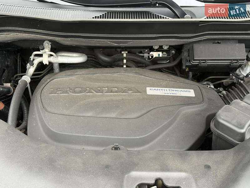 Позашляховик / Кросовер Honda Pilot 2017 в Києві