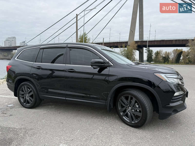 Позашляховик / Кросовер Honda Pilot 2017 в Києві