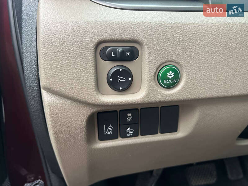 Внедорожник / Кроссовер Honda Pilot 2016 в Полтаве