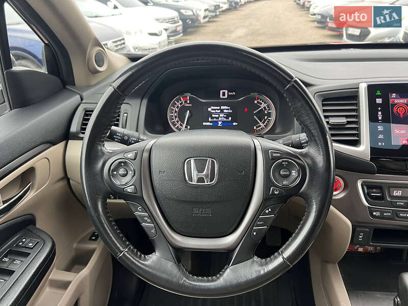 Внедорожник / Кроссовер Honda Pilot 2016 в Полтаве