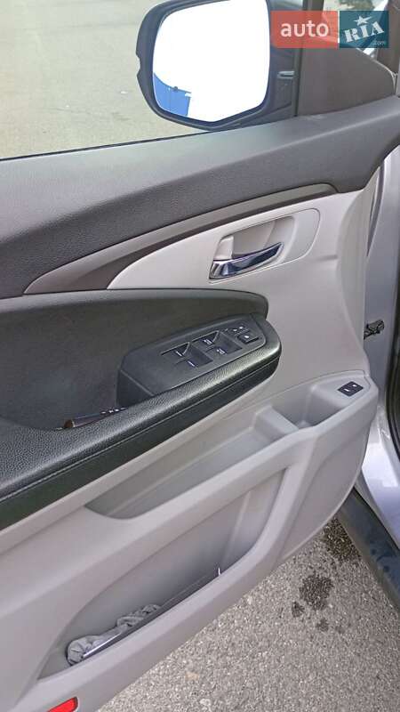 Позашляховик / Кросовер Honda Pilot 2016 в Одесі