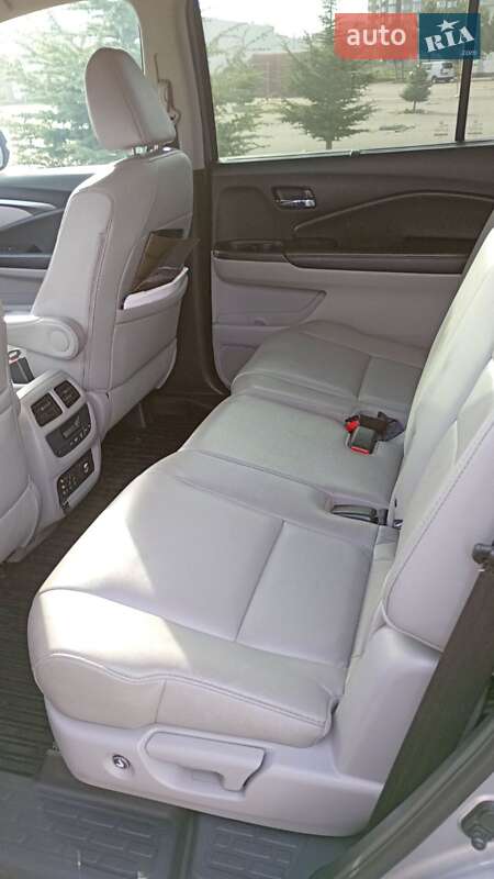 Позашляховик / Кросовер Honda Pilot 2016 в Одесі