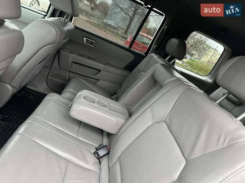 Позашляховик / Кросовер Honda Pilot 2008 в Києві