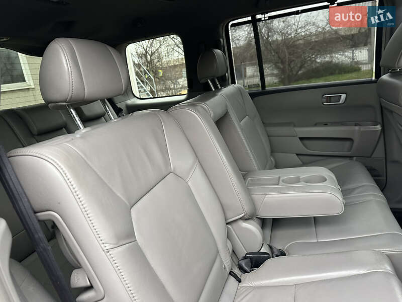 Позашляховик / Кросовер Honda Pilot 2008 в Києві