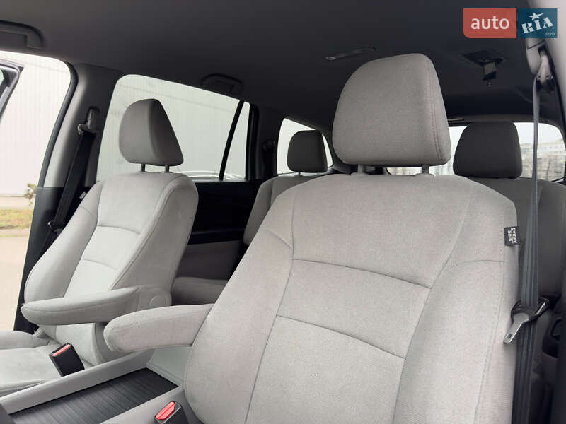 Позашляховик / Кросовер Honda Pilot 2018 в Києві