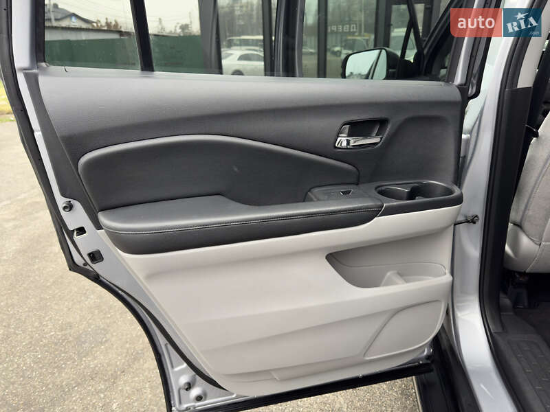 Позашляховик / Кросовер Honda Pilot 2018 в Києві