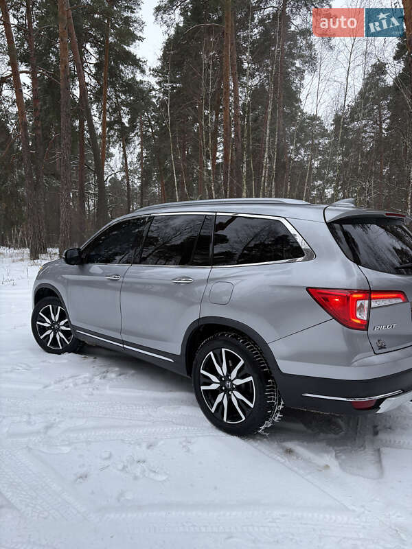 Внедорожник / Кроссовер Honda Pilot 2019 в Киеве
