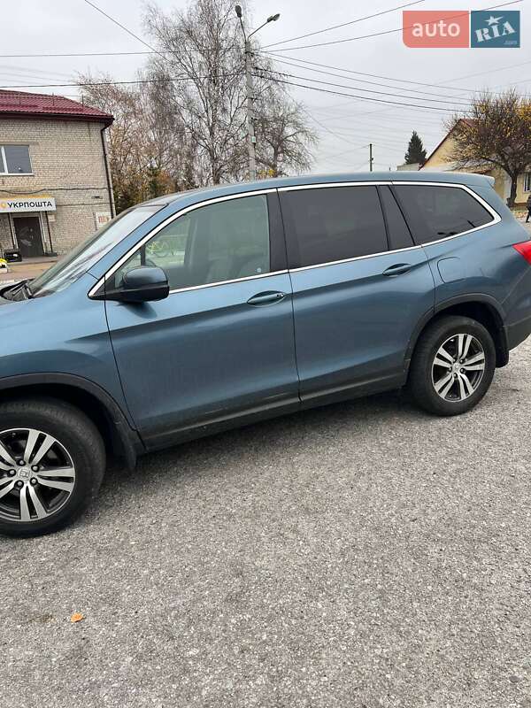 Внедорожник / Кроссовер Honda Pilot 2015 в Киеве