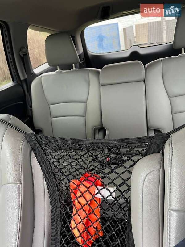 Внедорожник / Кроссовер Honda Pilot 2015 в Киеве