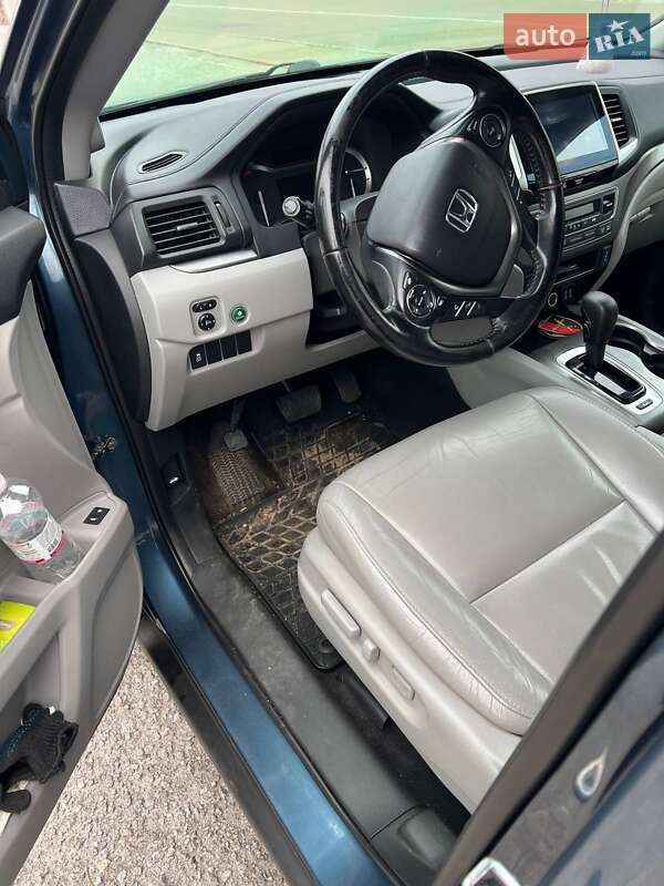 Внедорожник / Кроссовер Honda Pilot 2015 в Киеве