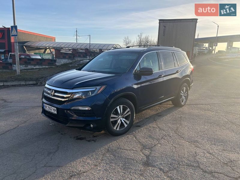 Внедорожник / Кроссовер Honda Pilot 2016 в Ровно