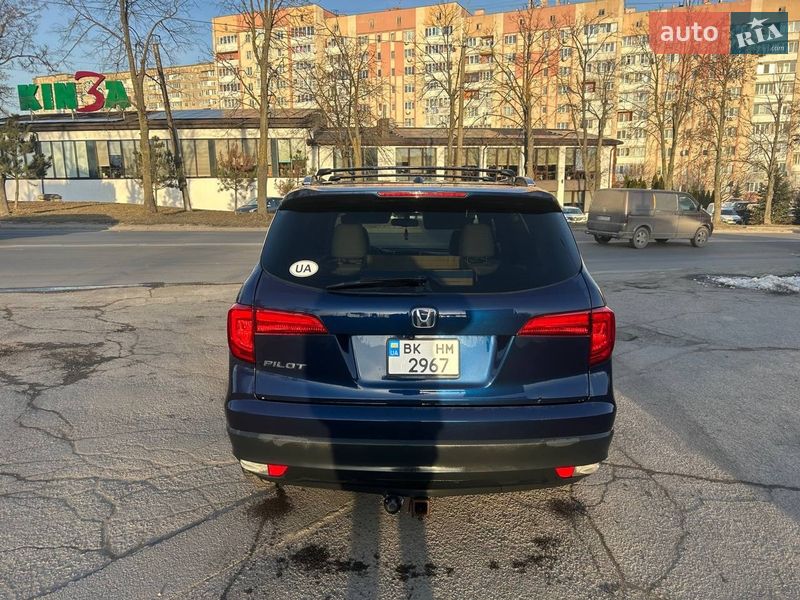 Внедорожник / Кроссовер Honda Pilot 2016 в Ровно