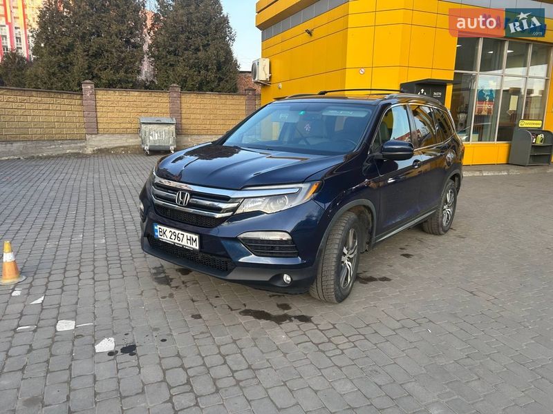 Внедорожник / Кроссовер Honda Pilot 2016 в Ровно