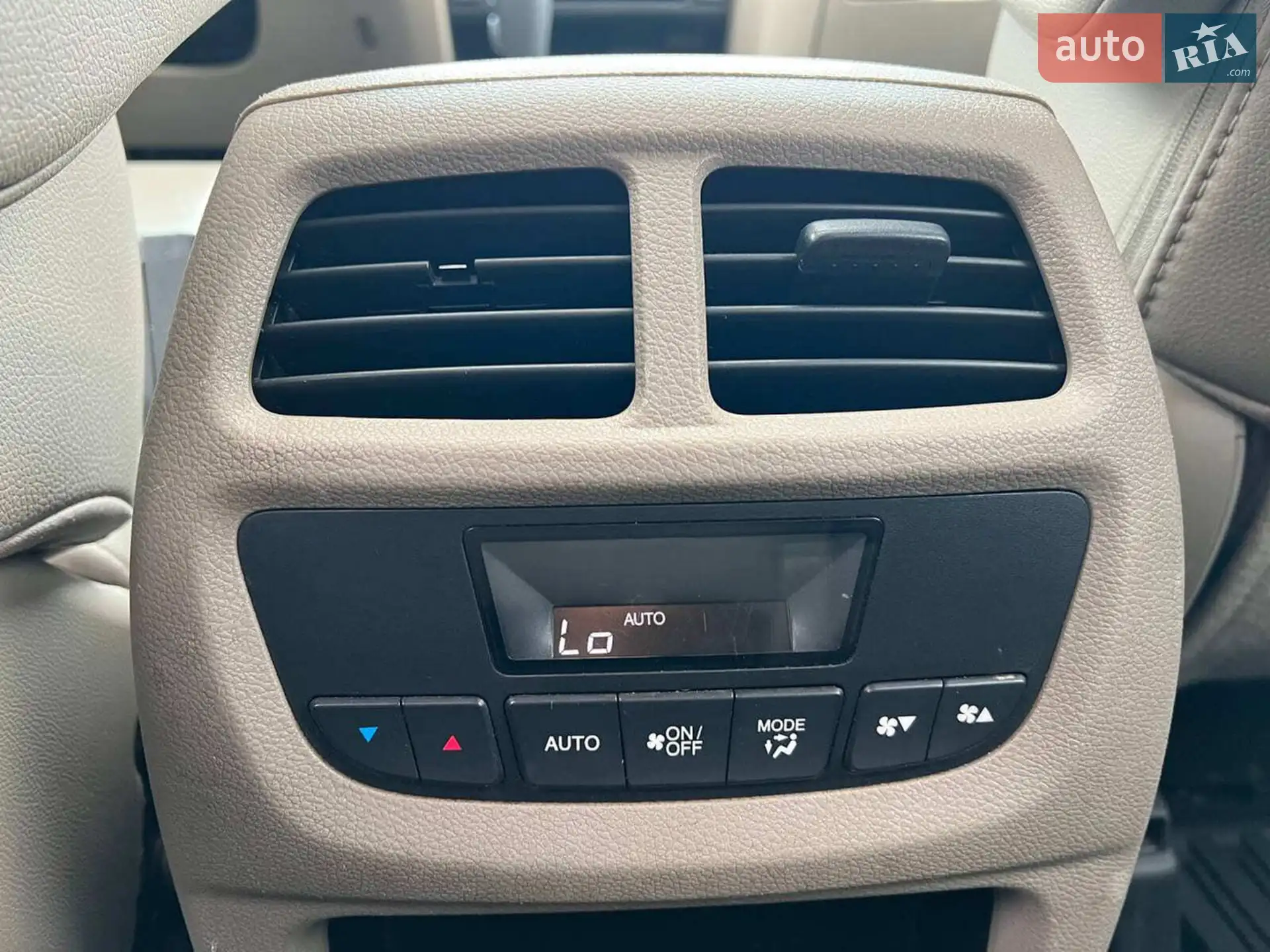 2017 Honda Pilot - мініатюра 37