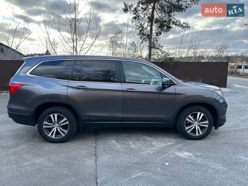 Внедорожник / Кроссовер Honda Pilot 2017 в Киеве