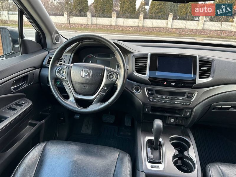 Внедорожник / Кроссовер Honda Pilot 2017 в Киеве