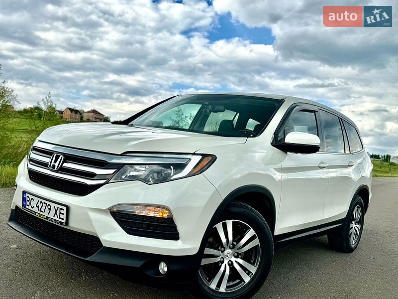 Позашляховик / Кросовер Honda Pilot 2017 в Трускавці