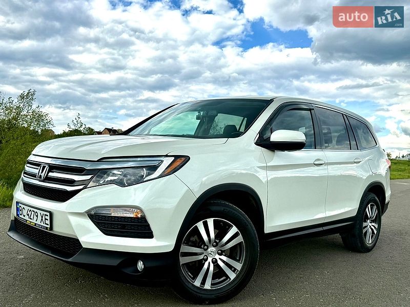 Позашляховик / Кросовер Honda Pilot 2017 в Трускавці