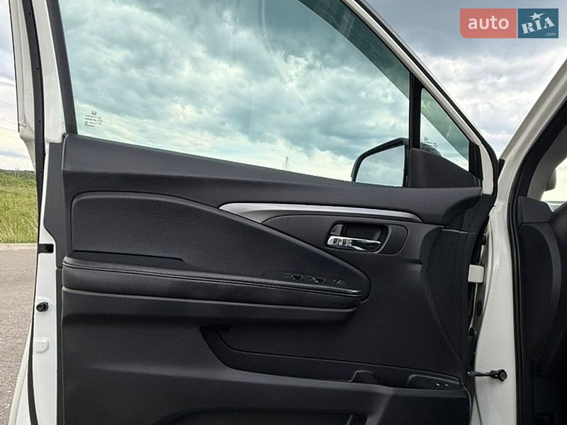 Позашляховик / Кросовер Honda Pilot 2017 в Трускавці