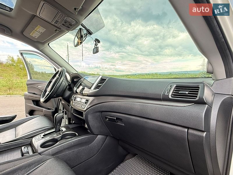 Позашляховик / Кросовер Honda Pilot 2017 в Трускавці