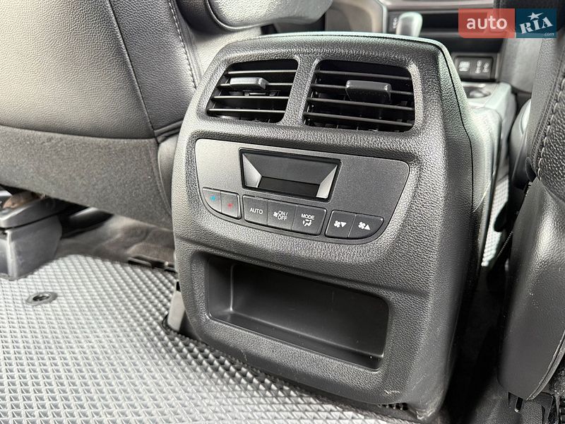 Позашляховик / Кросовер Honda Pilot 2017 в Трускавці
