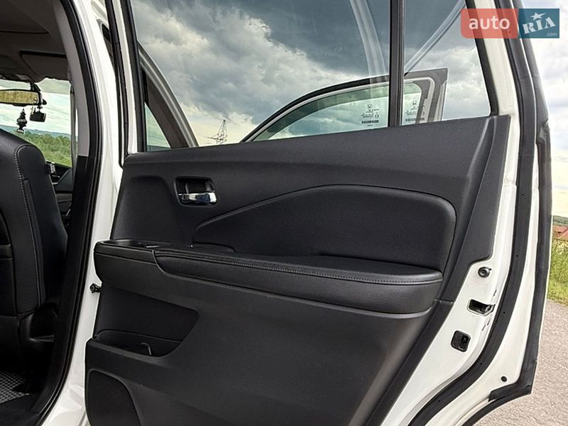 Позашляховик / Кросовер Honda Pilot 2017 в Трускавці