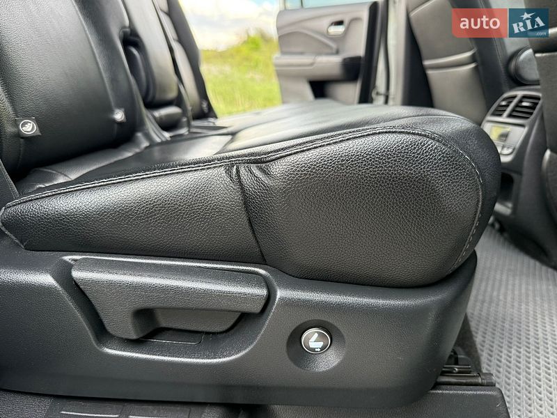 Позашляховик / Кросовер Honda Pilot 2017 в Трускавці